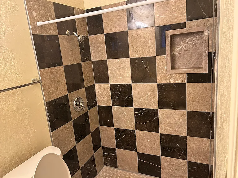 E 2nd Pl — Photo 63