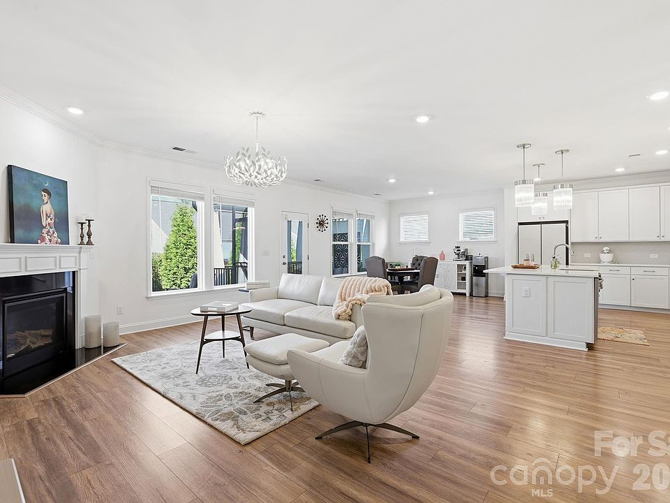 1st image of 6038 Holland St