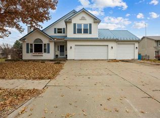834 1st Pl, Kalona, IA 52247