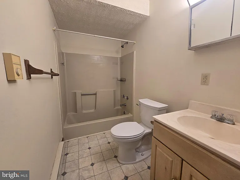 7991 Williamsport Pike #2 — Photo 11