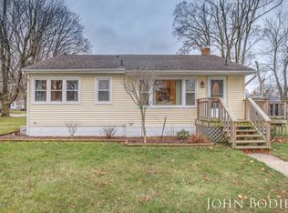 3501 Flamingo Ave SW, Wyoming, MI 49509