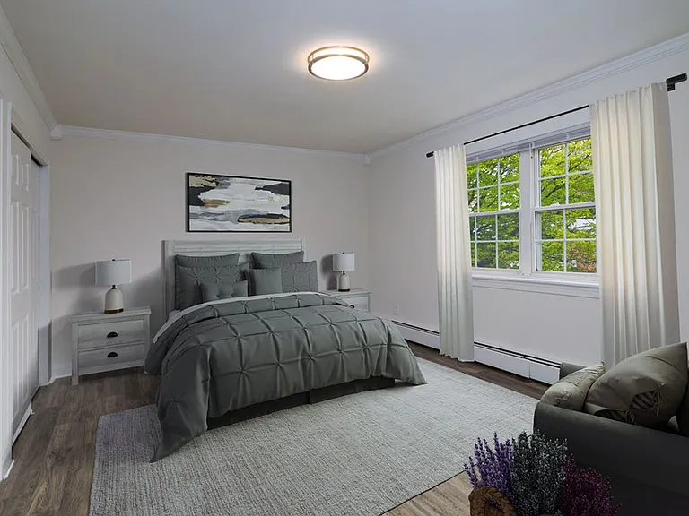Briarwood House Apartments — Photo 10