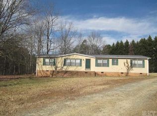 4194 Love Rd, Claremont, NC 28610