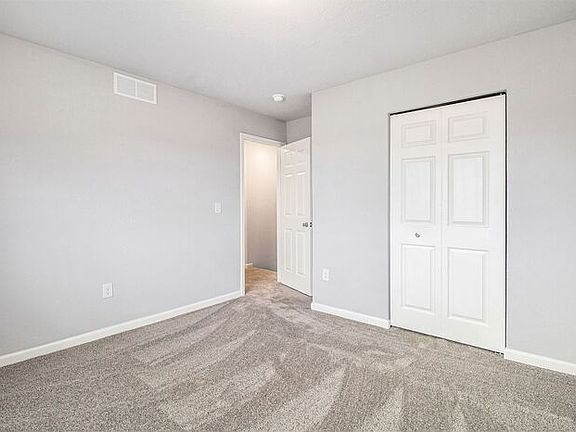 4th image of 2249 Richardson Ct