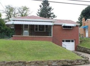 2358 Oak Manor Dr, Pittsburgh, PA 15220