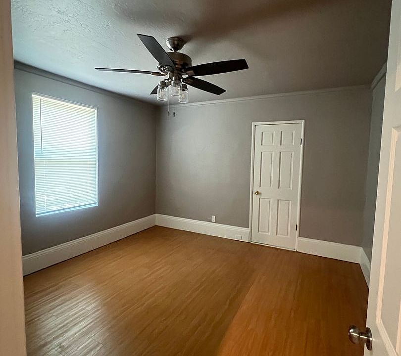 1st image of 1514 26th St Unit A-d