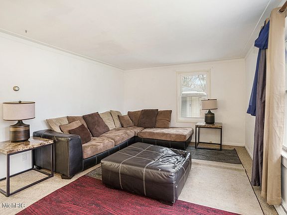 2nd image of 37 Dunton Ave