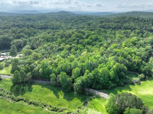 Doxol St, Blue Ridge, GA 30513