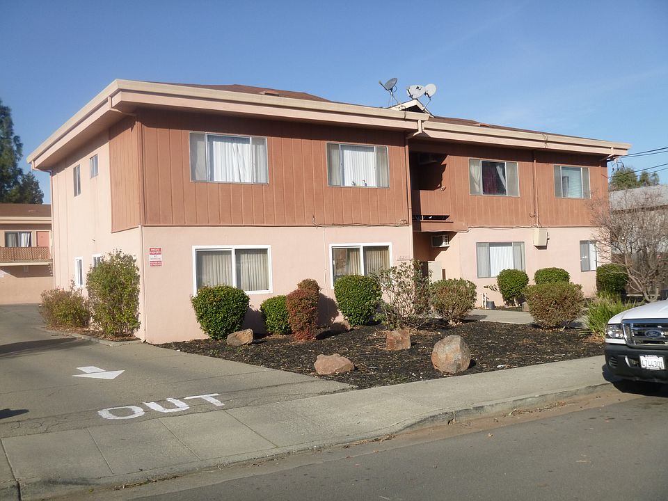 1st image of 624 Enos Way APT 1