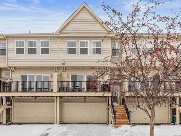 2408 121st Cir NE Unit D, Blaine, MN 55449