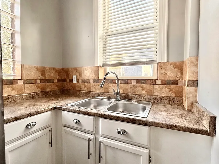 6615 S Drexel Ave #2 — Photo 12