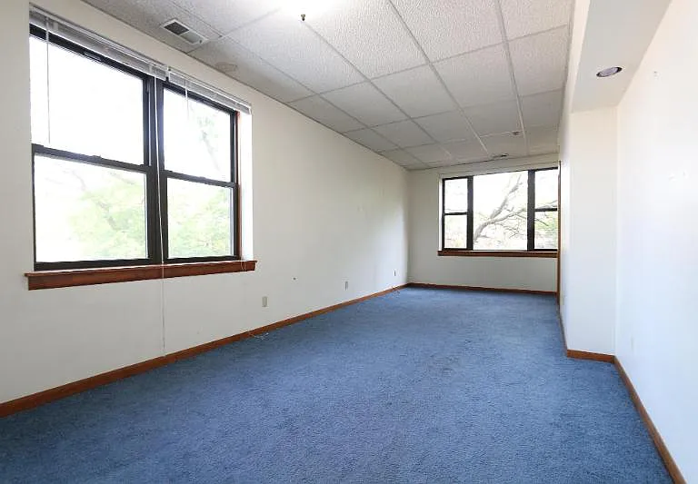 1424 W Flournoy St #3 — Photo 3