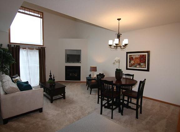 5th image of 3513 Abercrombie Ln