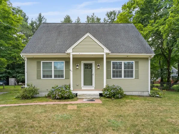 40 Worden Rd, Tyngsboro, MA 01879