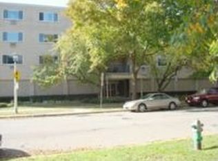 425 Home Ave APT 1A, Oak Park, IL 60302
