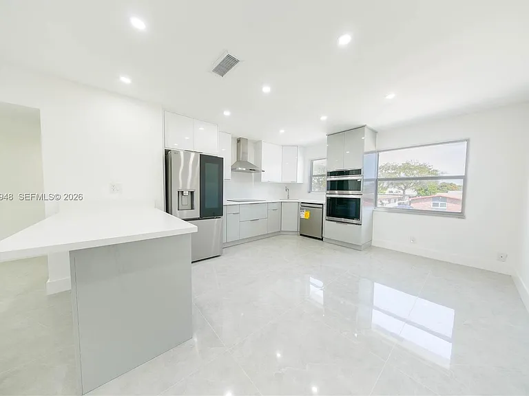 2458 Polk St #201 — Photo 6