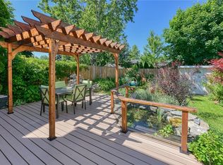 2259 Leominster Dr, Burlington, ON L7P3W8