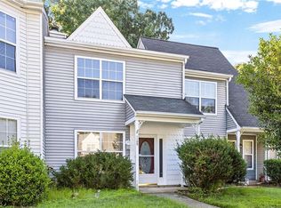 110 Heather Way APT B, Yorktown, VA 23693