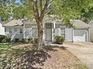 5616 Ebley Ln, Charlotte, NC 28227