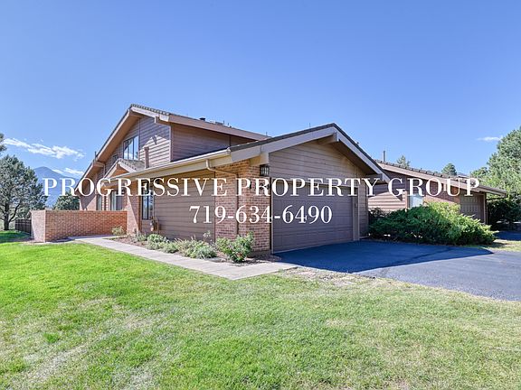 2nd image of 1120 Hill Cir