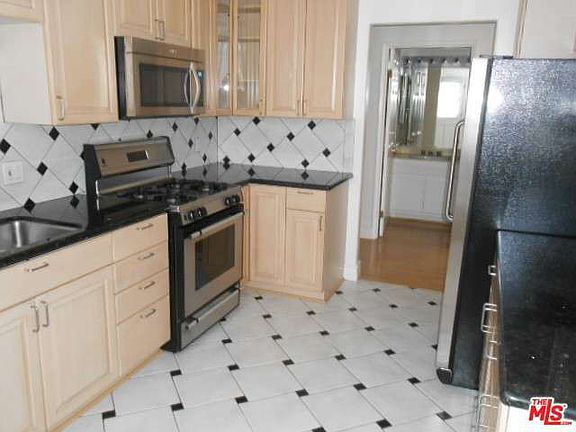 3rd image of 9836 Vidor Dr APT 401