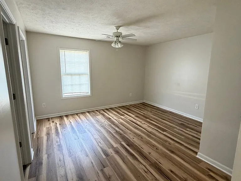 801 N Garfield St — Photo 12