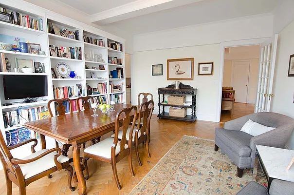 Rented by Rachel Realty | media 19