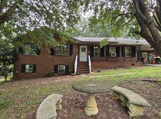 740 Kenmore Dr #A, Spartanburg, SC 29303