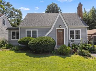 211 River Park Rd, Loves Park, IL 61111