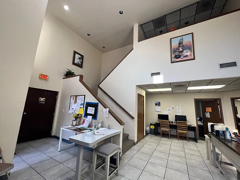 7142 N 57th Ave — Photo 25