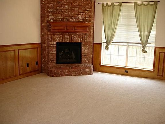 5th image of 2713 Crystal Glenn Cir