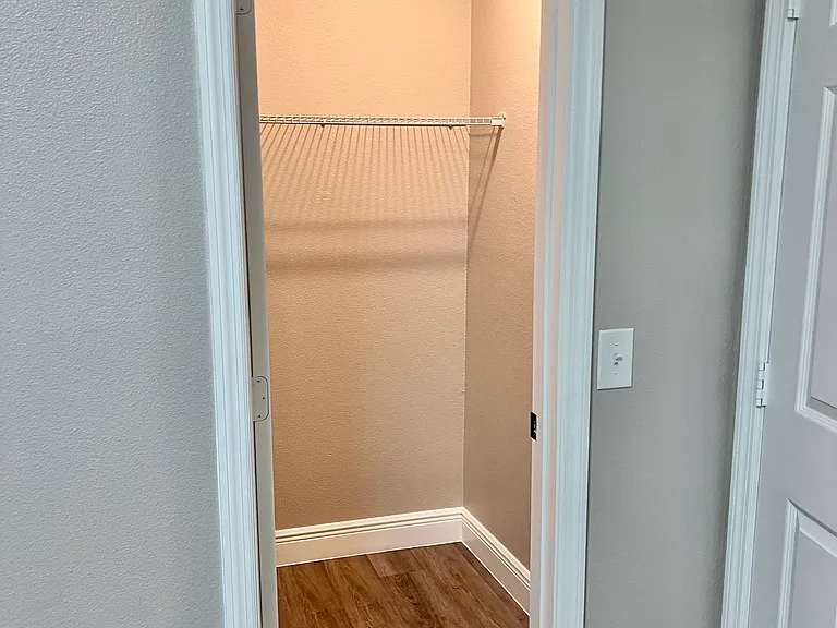 618 Woodlane Cir — Photo 9