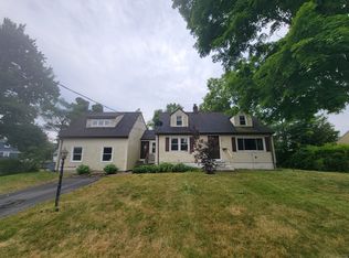 1 Frost Dr, North Haven, CT 06473