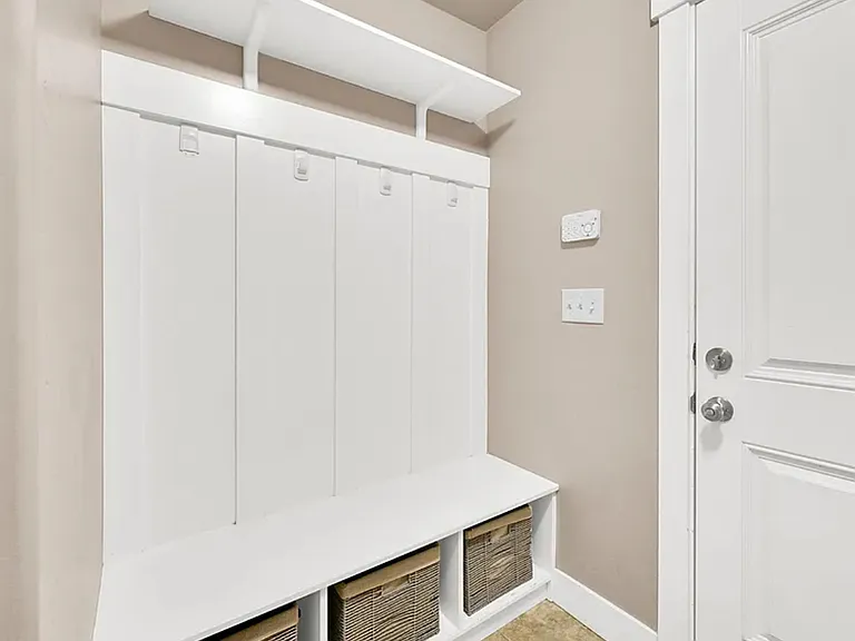 2681 E Clarkstone Dr — Photo 1