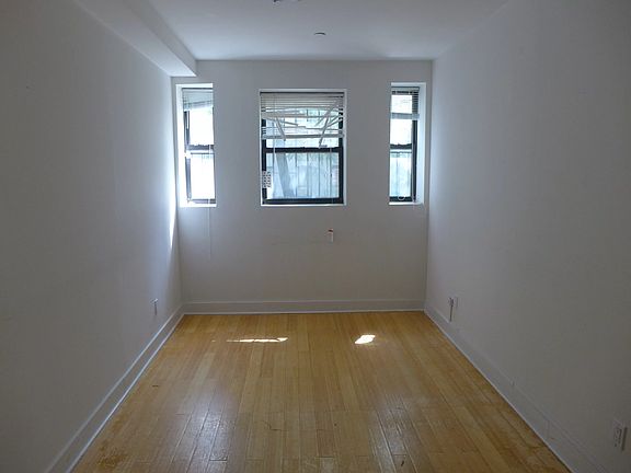 3rd image of 764 Saint Nicholas Ave #C12