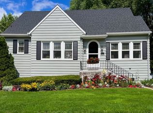 520 Seymour Ave, Jackson, MI