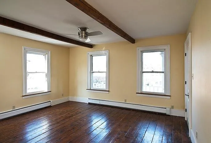 123 Main St — Photo 2