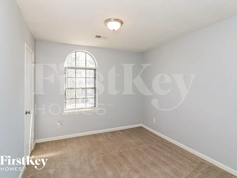 1060 Forest Path — Photo 13