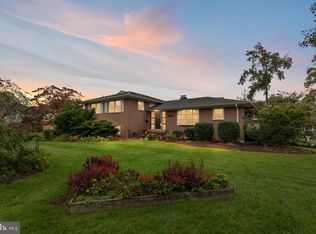 4656 Dartmoor Dr, Wilmington, DE 19803