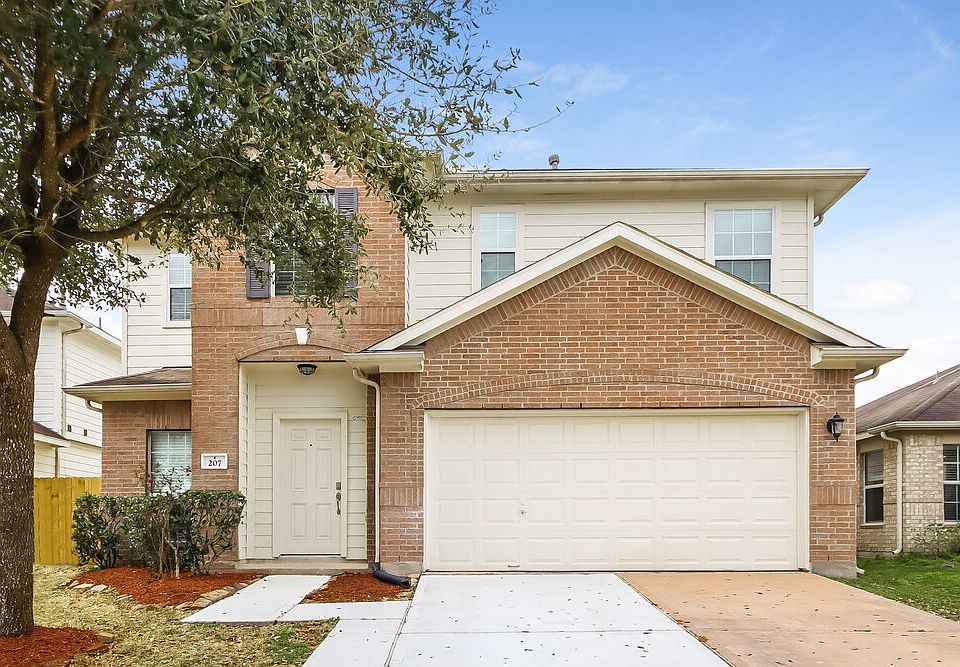 1st image of 207 Annatto Ln