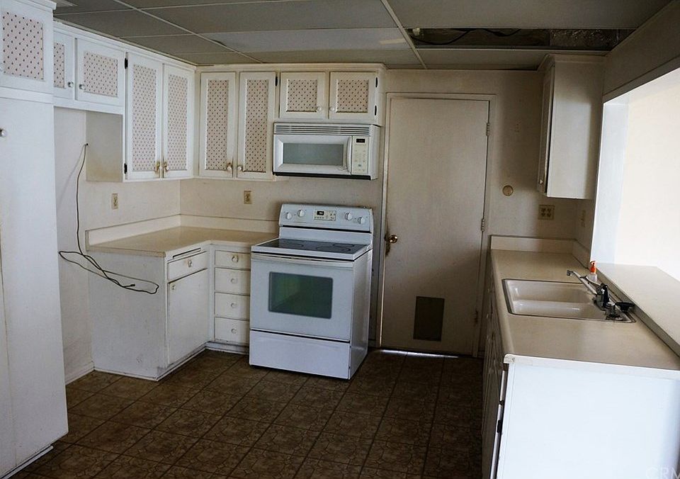 2nd image of 14681 Dartmouth Cir