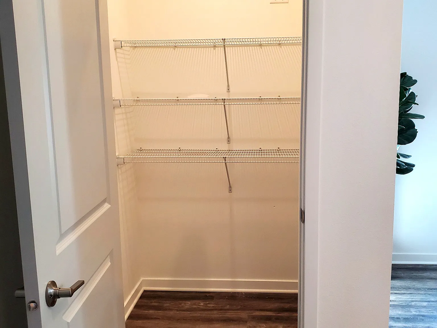 3 bed, 2.5 bath, 1280 sqft, $1,680 — Photo 4