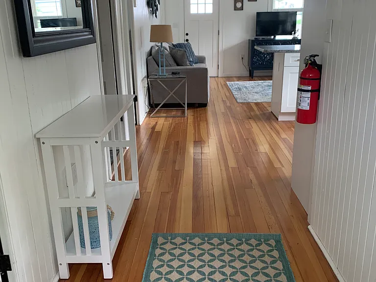 32 Grove Ave — Photo 3