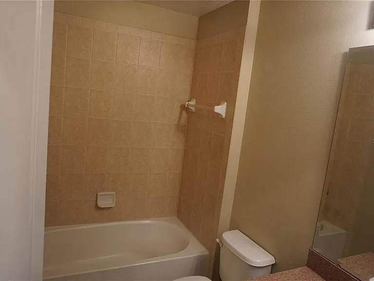 230 Belvedere Way — Photo 14