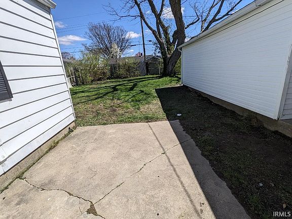 5th image of 2206 N Macedonia Ave