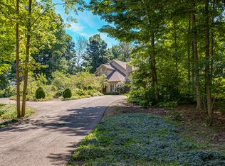 2371 Crooked Mile Rd, Columbus, OH 43230