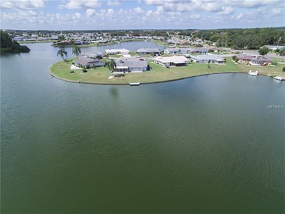 3rd image of 1803 Burlington Cir