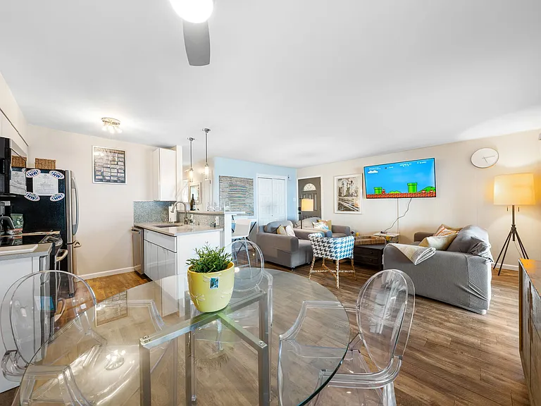 Seaview Ct — Photo 9