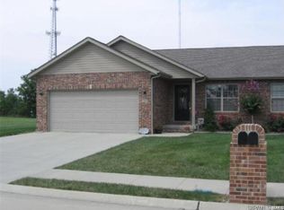 761 N Creek Xing, Trenton, IL 62293