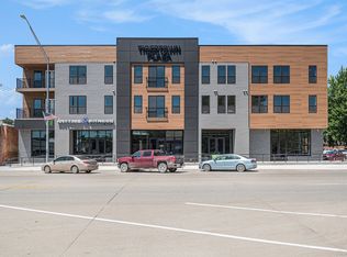 300 E 13th St #3C, Tekamah, NE 68061